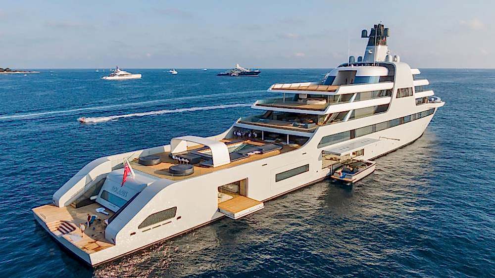 Abramoviç’in ultra lüks yatları Solaris Bodrum’a Eclipse Marmaris’e demirledi